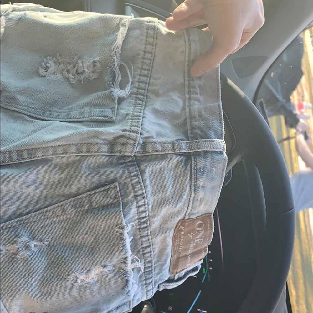 Shorts - Picture 5 of 5